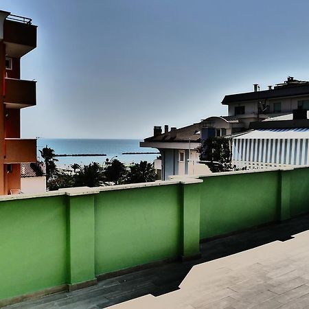Hotel Désirée San Benedetto del Tronto Extérieur photo