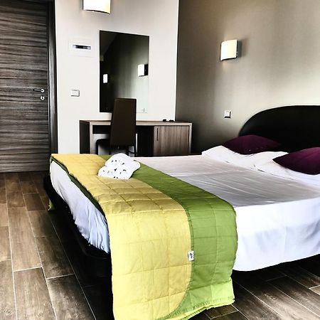 Hotel Désirée San Benedetto del Tronto Extérieur photo