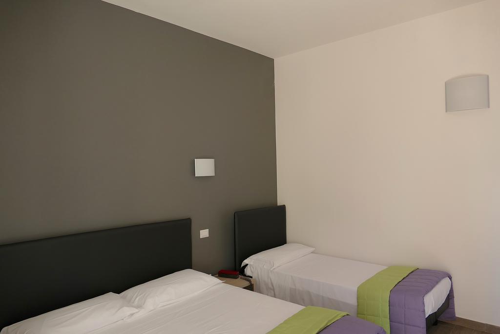 Hotel Désirée San Benedetto del Tronto Extérieur photo