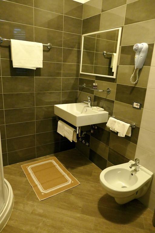 Hotel Désirée San Benedetto del Tronto Extérieur photo