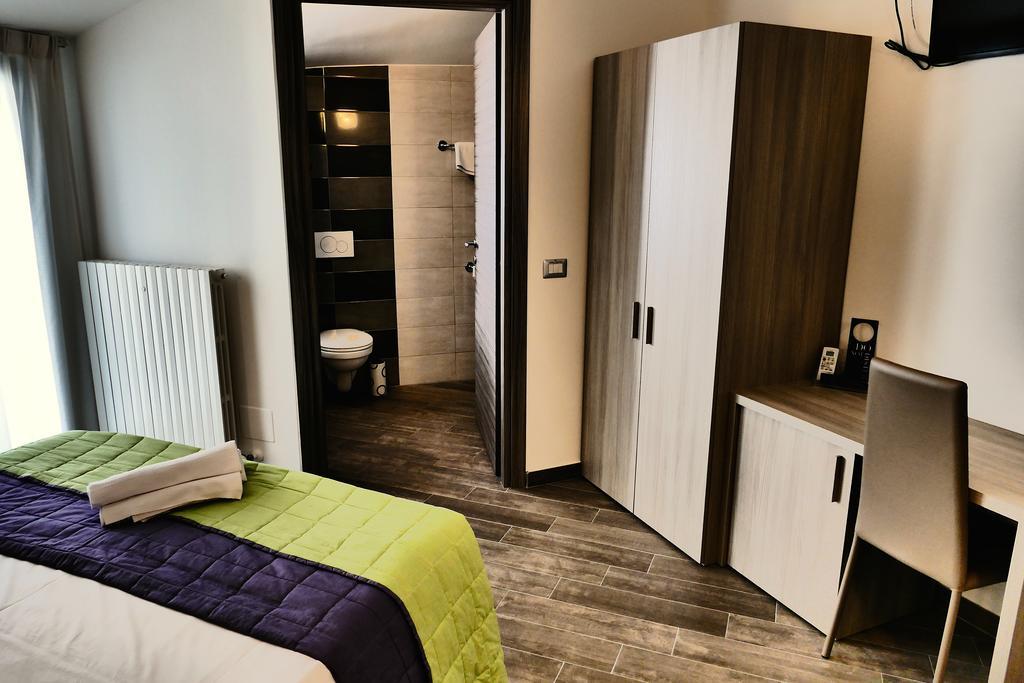 Hotel Désirée San Benedetto del Tronto Extérieur photo