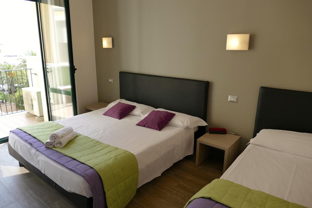 Hotel Désirée San Benedetto del Tronto Extérieur photo
