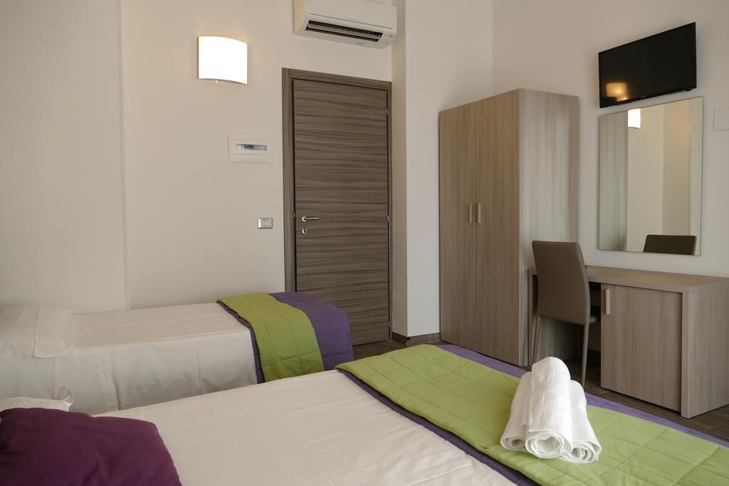 Hotel Désirée San Benedetto del Tronto Extérieur photo