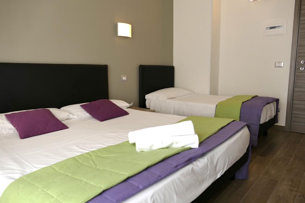 Hotel Désirée San Benedetto del Tronto Extérieur photo