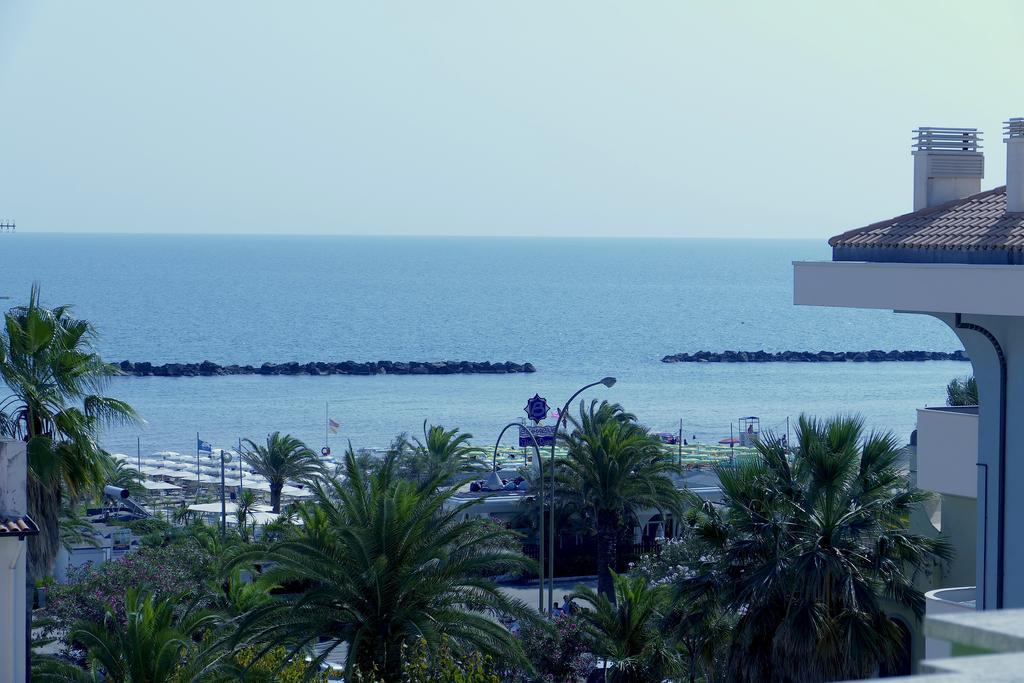 Hotel Désirée San Benedetto del Tronto Extérieur photo