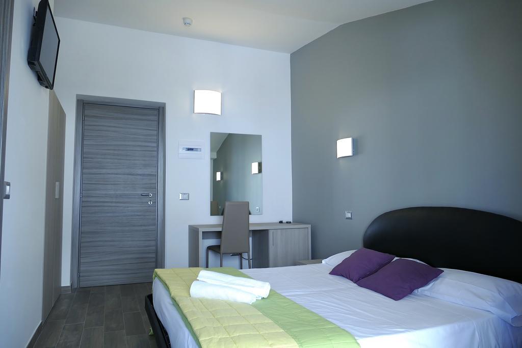 Hotel Désirée San Benedetto del Tronto Extérieur photo