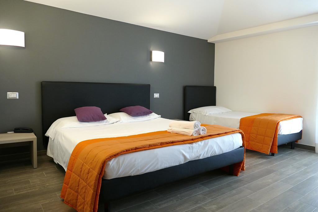 Hotel Désirée San Benedetto del Tronto Extérieur photo