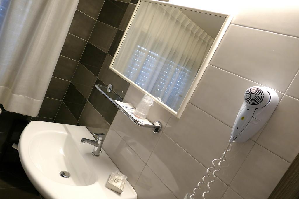 Hotel Désirée San Benedetto del Tronto Extérieur photo